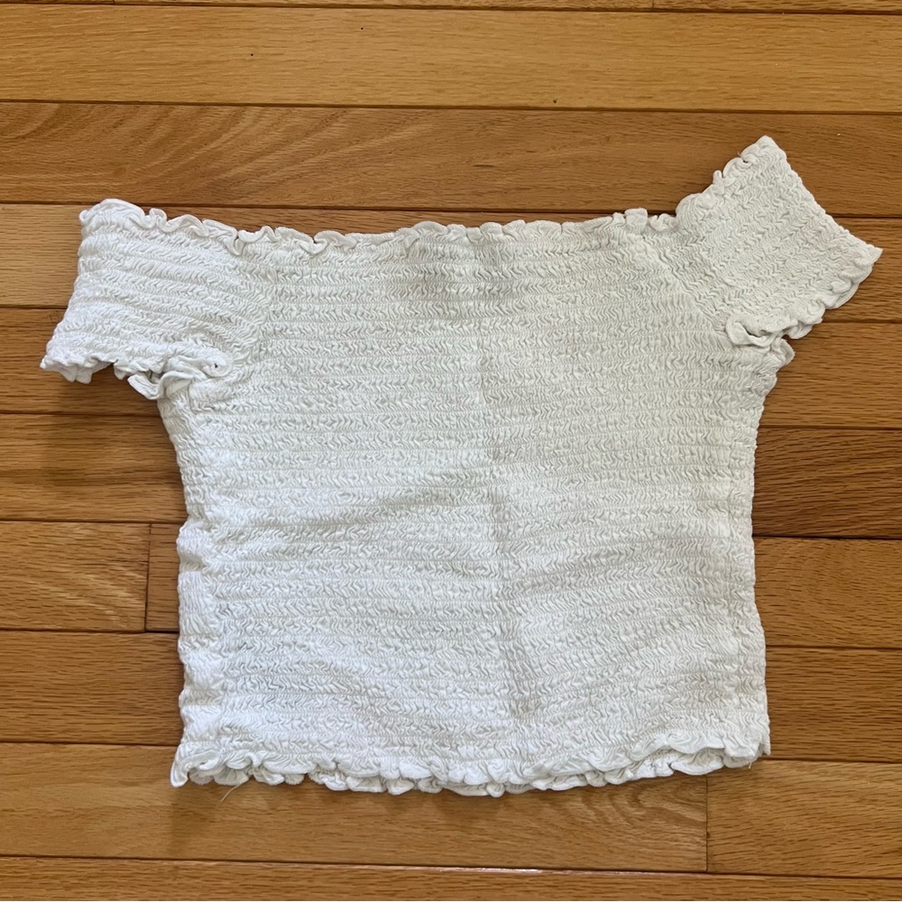 GUESS Rouched Crop Top - Picture 3 of 3